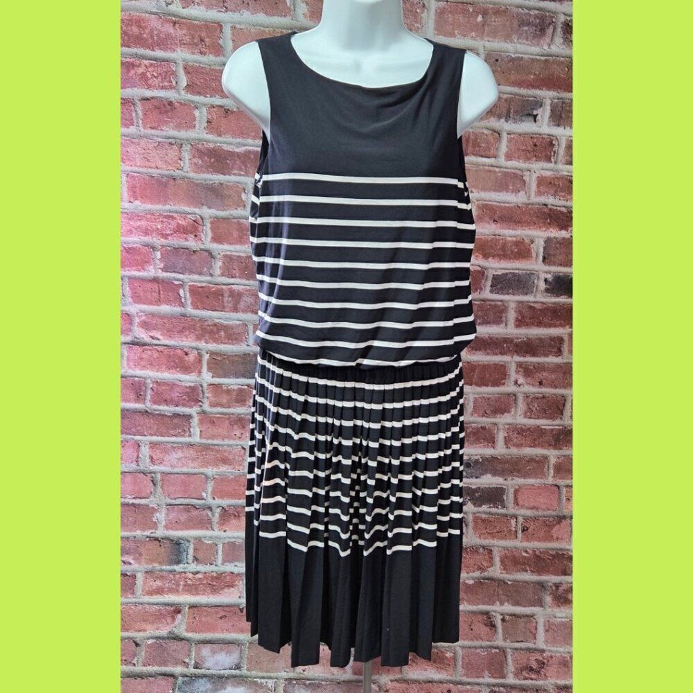 DressBarn Sleeveless Cinched Waist Dress – Women’s‎ Size 6 – Black & White
